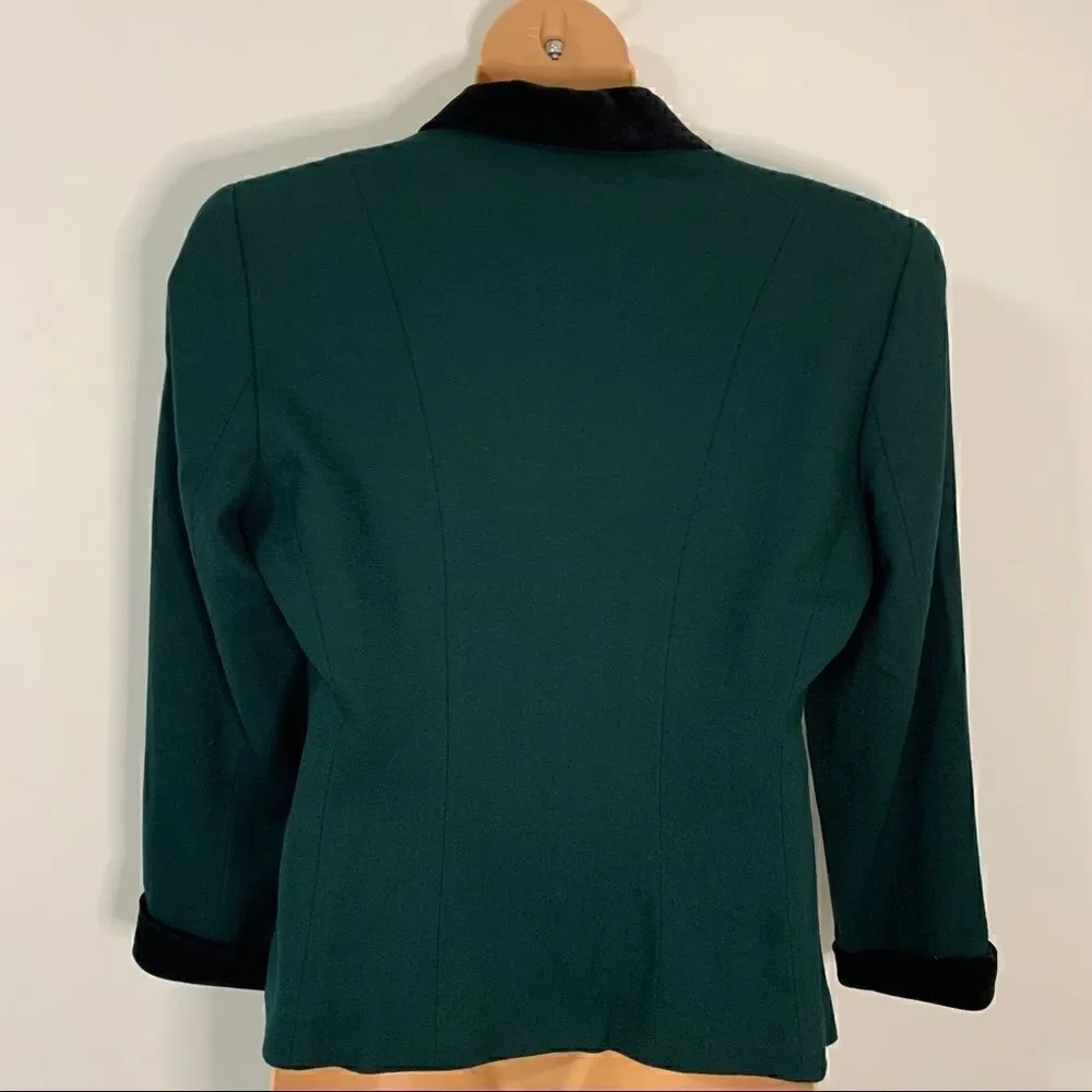 GIANNI Sport 3pc Evergreen Jacket Pant Skirt Suit